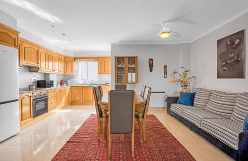 Gata de Gorgos Apartment | Apartment 'Gata De Gorgos' with Mountain View, Balcony and Wi-Fi
