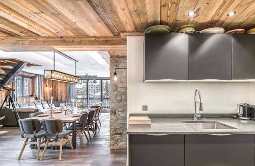 Val-d'Isere Villa | Apartment Geneve - Four Bedroom Villa, Sleeps 10