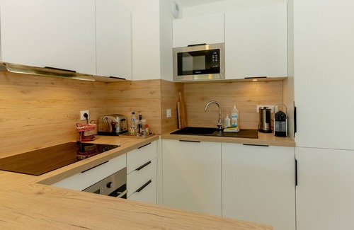La Feclaz Apartment | Apartment 'Gentiane' with Mountain View, Private Terrace and Wi-Fi