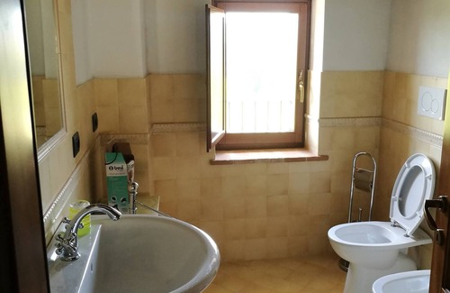 Fratta Apartment | Apartment Ginestra 1 Bedroom 5 Pax shared pool