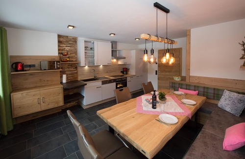 Viehhofen Apartment | "Apartment Glemmtal" with infrared cabin in the holiday house Neureiter 6-8 people