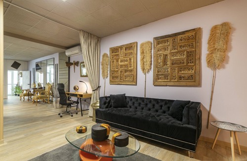 Ensanche Diputacion Apartment | Apartment 'Golden Loft' with Wi-Fi and Air Conditioning