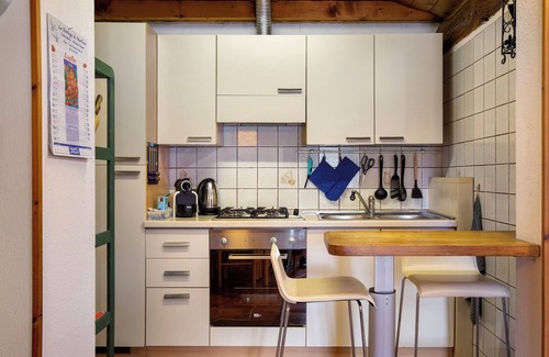 Pollein Apartment | Apartment 'Graziosa Mansarda' with Mountain View and Wi-Fi