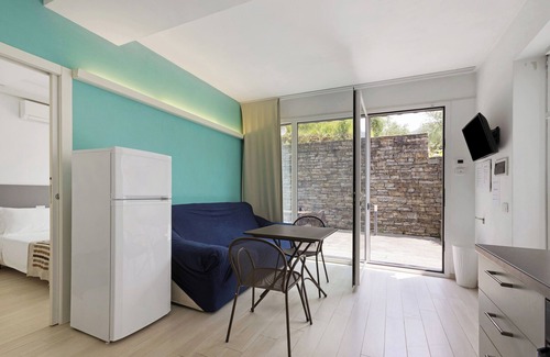 Sestri Levante Apartment | Apartment 'Green House' with Private Terrace, Wi-Fi and Air Conditioning