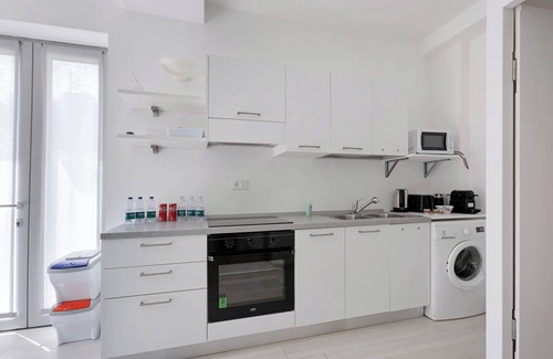 Sestri Levante Apartment | Apartment 'Green House' with Private Terrace, Wi-Fi and Air Conditioning