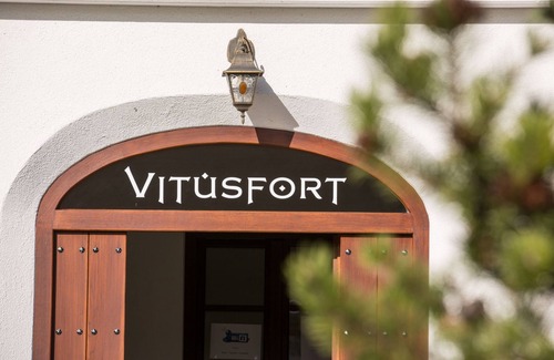 Hopfen am See Apartment | Apartment "Guinness Suite" in the Vitusfort house