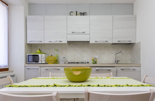 Manarola Apartment | Apartment Gym Suite by Arbaspàa, with sea view balcony in Manarola