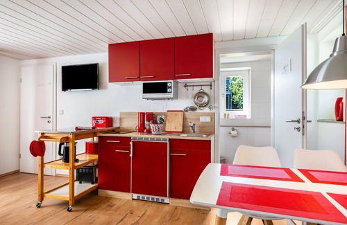 Leck Apartment | Apartment 'Halunder' with Private Garden and Wi-Fi