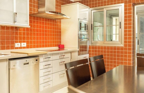 Puerto Rico Apartment | Apartment "Happy Dreamer" with Large Pool, Mountain Views & Wi-Fi