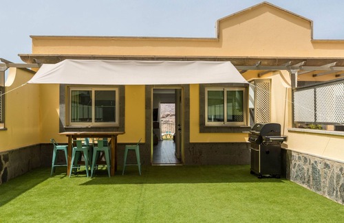 Puerto Rico Apartment | Apartment "Happy Dreamer" with Shared Pool, Terrace and Mountain Views