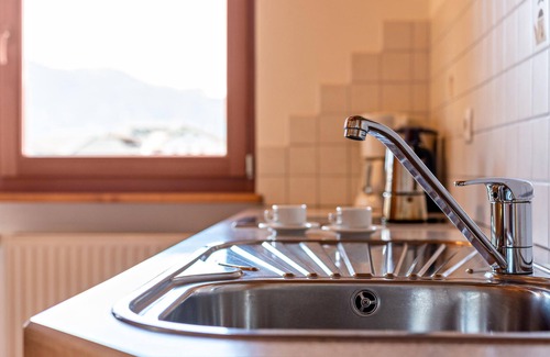 Lajen Apartment | Apartment 'Haus Alpenblick Apt Edelweiß' with Mountain View, Shared Garden and Wi-Fi