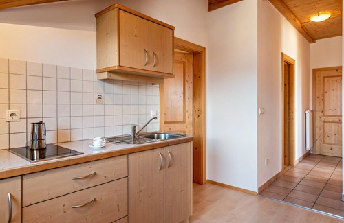 Lajen Apartment | Apartment 'Haus Alpenblick Apt Edelweiß' with Mountain View, Shared Garden and Wi-Fi