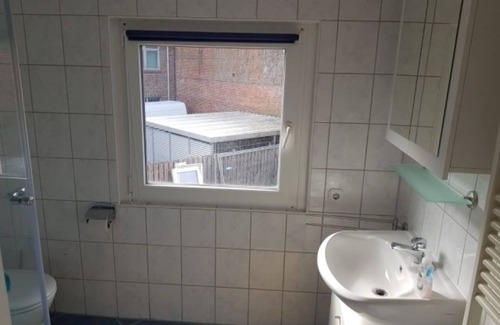 Emden Apartment | Apartment 'Haus Mara' with Wi-Fi