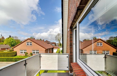 Hage Apartment | Apartment Hausrosengarten with Balcony and Wi-Fi