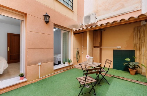 La Trinidad Apartment | Apartment 'Home Trinidad' with Private Terrace, Wi-Fi and Air Conditioning