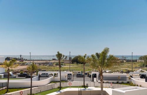 Torre del Mar Apartment | Apartment 'Horus 054' with Shared Pool, Wi-Fi and Air Conditioning