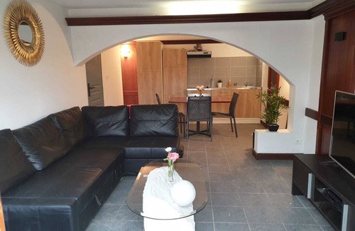 Hopital-Camfrout Apartment | Apartment House with Spa 6 persons near the sea