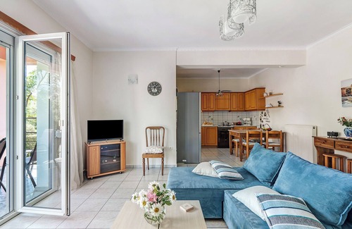 Lygia Apartment | Apartment 'House Of Dreams Lefkada' with Sea View, Wi-Fi and Air Conditioning