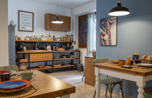 Bari City Centre Apartment | Apartment 'House Putignani 181' with Private Terrace, Wi-Fi and Air Conditioning