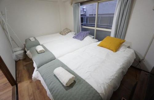 Nanbasennichimae Apartment | Apartment House Sanyo Green Heights 305
