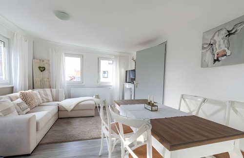 Neuenstein Apartment | Apartment 'Hugley' with Wi-Fi