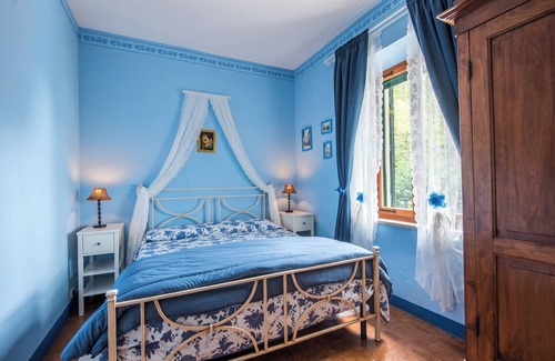 Asciano Other | Apartment "Il Paradiso - Blu" with Shared Pool & Wi-Fi
