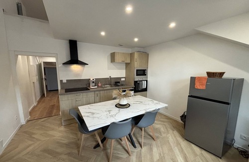 Ecommoy Apartment | Apartment in Écommoy near Le Mans Circuit