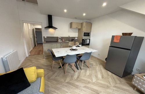 Ecommoy Apartment | Apartment in Écommoy near Le Mans Circuit