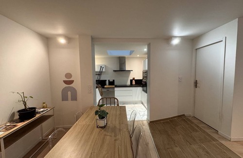 Ecommoy Apartment | Apartment in Écommoy near Le Mans Circuit