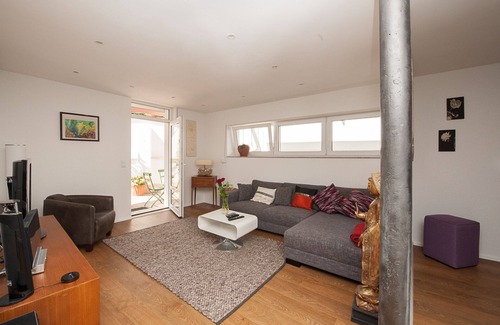 Bruhl-Beurbarung Apartment | Apartment in a green quiet location near the center of Freiburg and the University Hospital