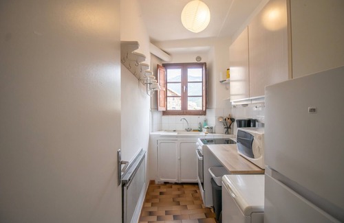 Olmeto Apartment | Apartment in a Typical House, Sea View and Wi-Fi