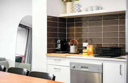 Abbotsford Apartment | Apartment in Abbotsford