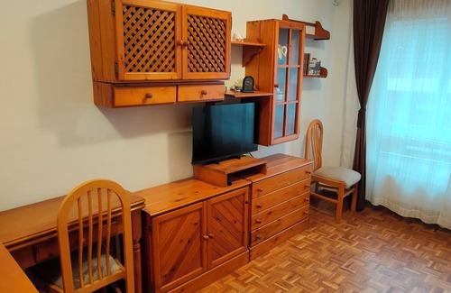 Gijon-Este Apartment | Apartment in Avenida Castilla, two minutes from San Lorenzo beach,