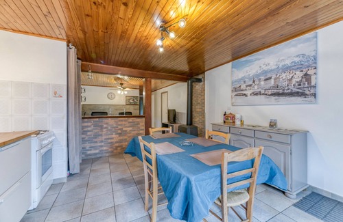 Murianette Apartment | Apartment 'in Chalet' with Mountain View, Private Terrace and Wi-Fi
