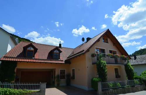 Prunn Apartment | Apartment in Prunn Bavaria with garden