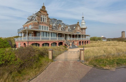 Domburg Apartment | Apartment in Domburg near the Beach