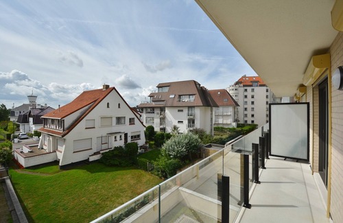 Knokke Apartment | Apartment in Duinbergen near Sailing Club