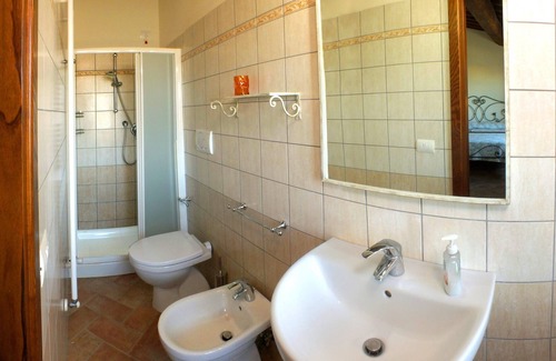 Orciatico Other | Apartment in Farmhouse in Lajatico with 3 bedrooms and 3 bathrooms