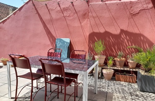 Vaison-la-Romaine Apartment | Apartment in the heart of Vaison la Romaine with magical view