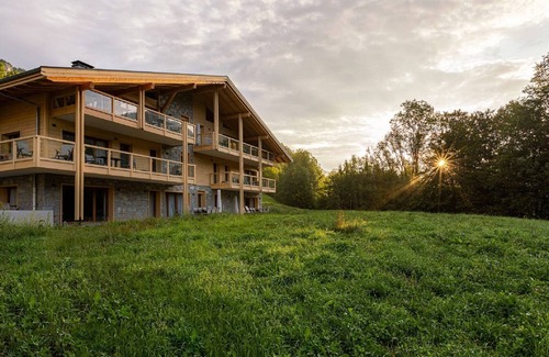 Abondance House | Apartment in French Alps with Wellness Centre