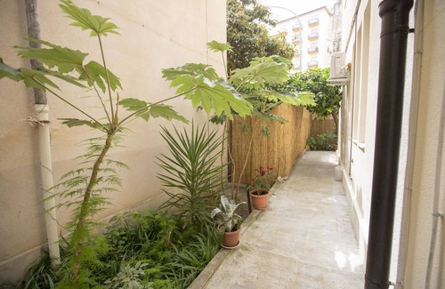 Cefalu Apartment | Apartment in garden a few steps from the sea from the historic centre