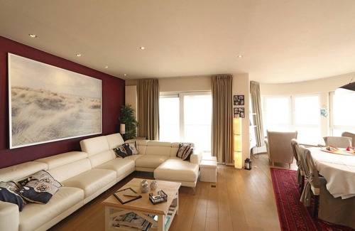 Het Zoute Apartment | Apartment in Het Zoute with Sea Views