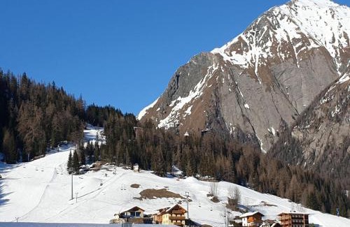 Großdorf Apartment | Apartment in Kals near Ski Slopes