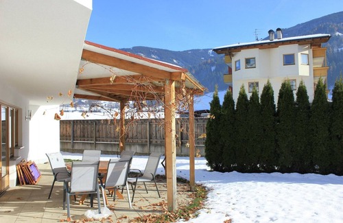 Kaltenbach Apartment | Apartment in Kaltenbach near Ski Lifts
