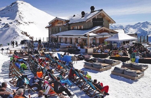 Kaltenbach Apartment | Apartment in Kaltenbach with Ski-In/Ski-Out