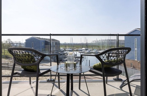 Kortgene House | Apartment in Kortgene with Harbor View