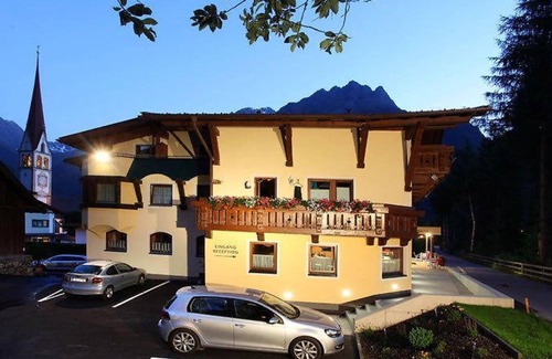 Unterlaengenfeld Apartment | Apartment in Längenfeld with mountain views