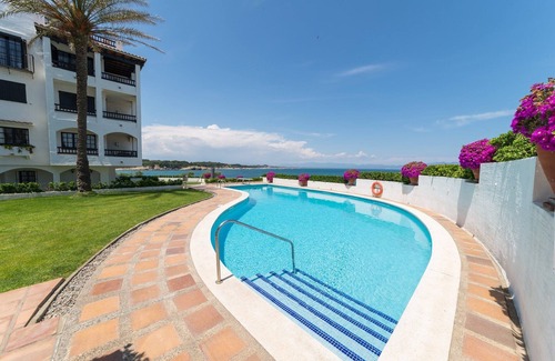 L'Escala Apartment | Apartment in L'Escala with Sea Views