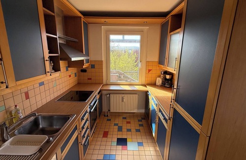 Region Hannover District Condo | Apartment in Laatzen! contactless check-in 11P