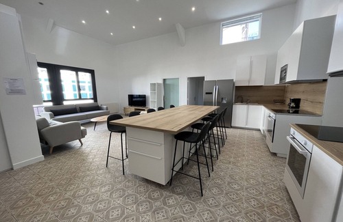 Republique Apartment | Apartment in Le Mans near Historic Center